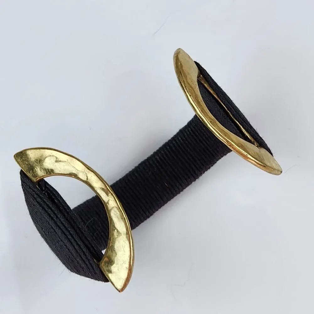 💜Vintage Lucky Gold Tone Hammered Cuff Bracelet